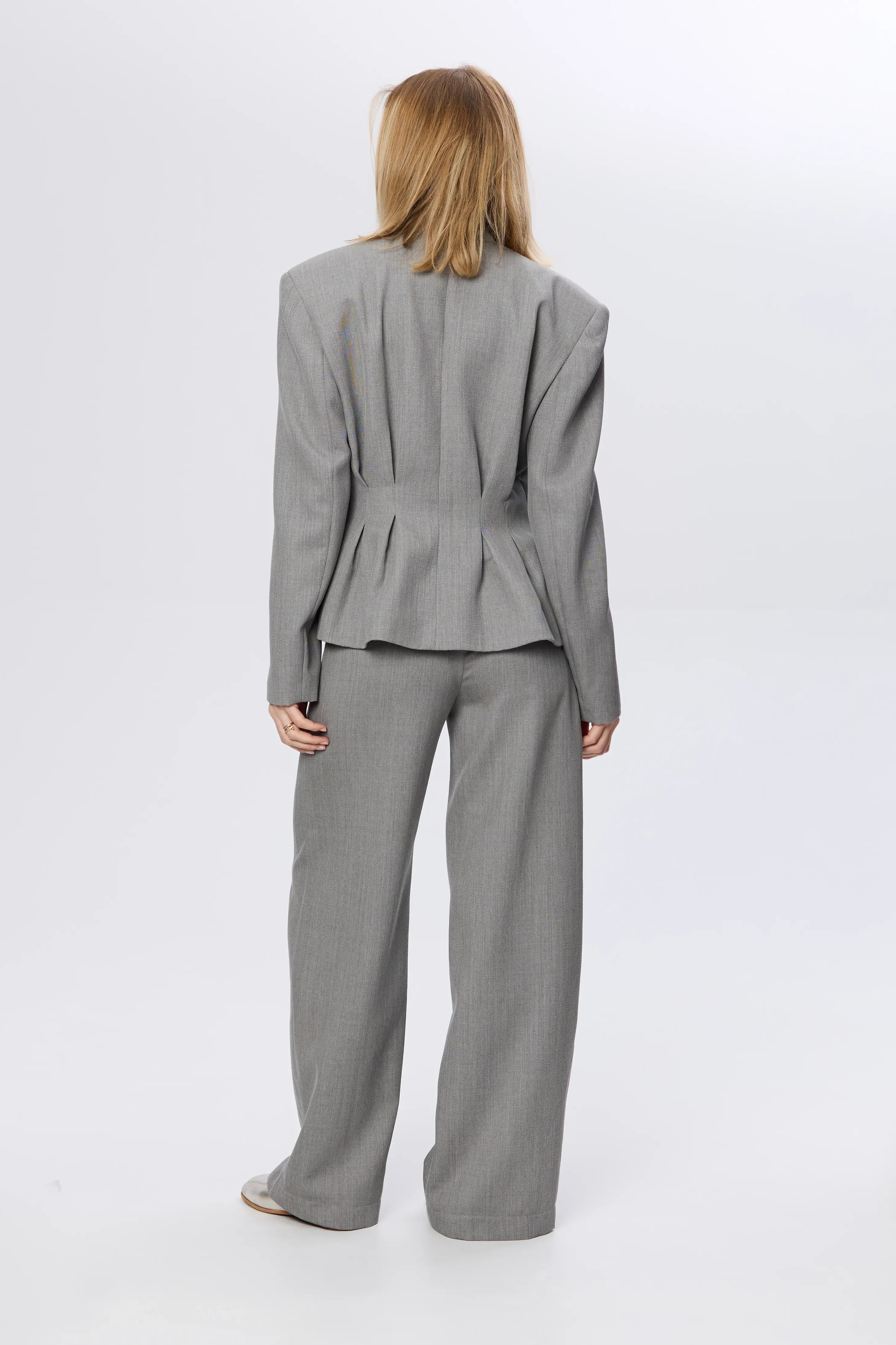 Power chic wool suit