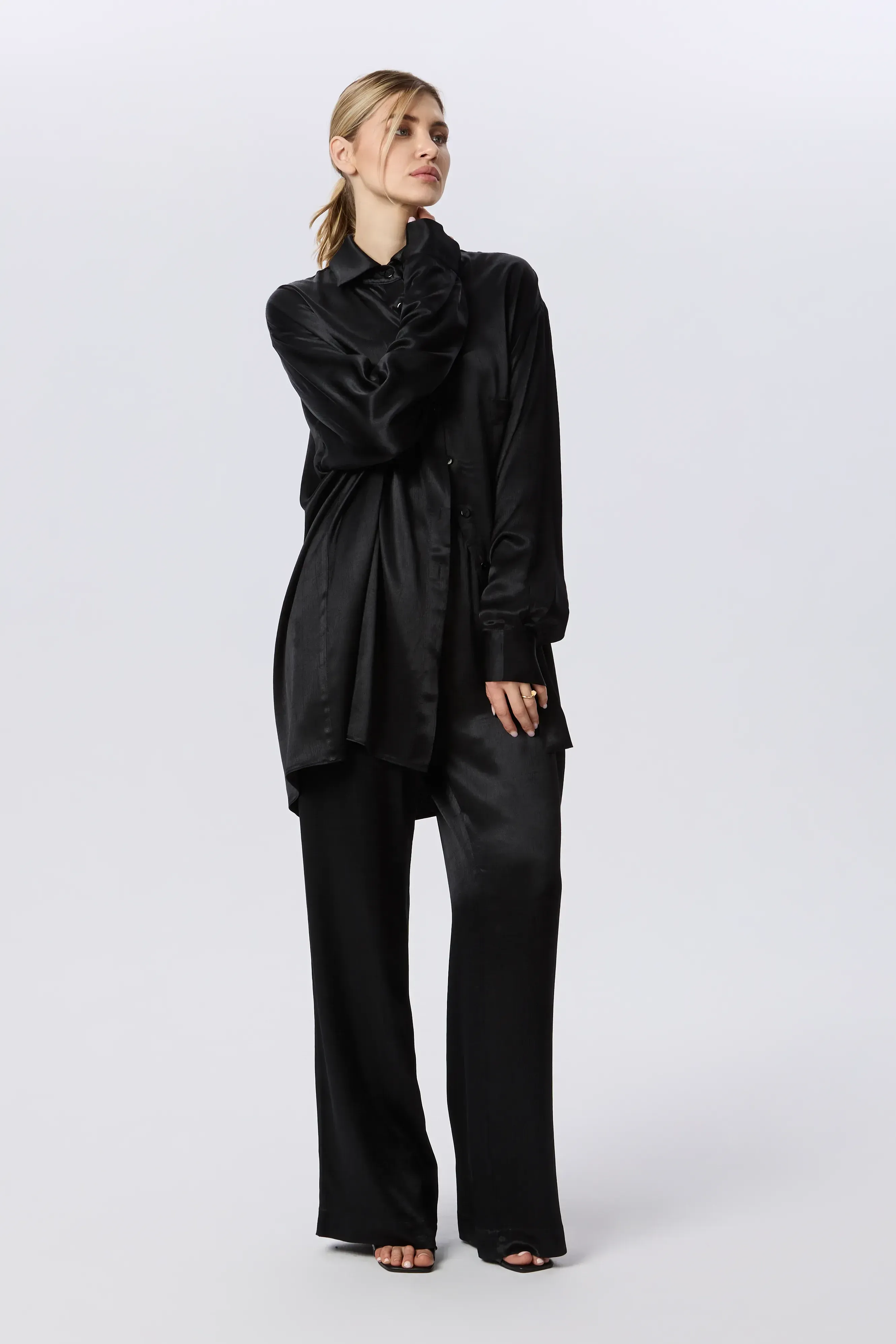 Light shirt from black satin viscose