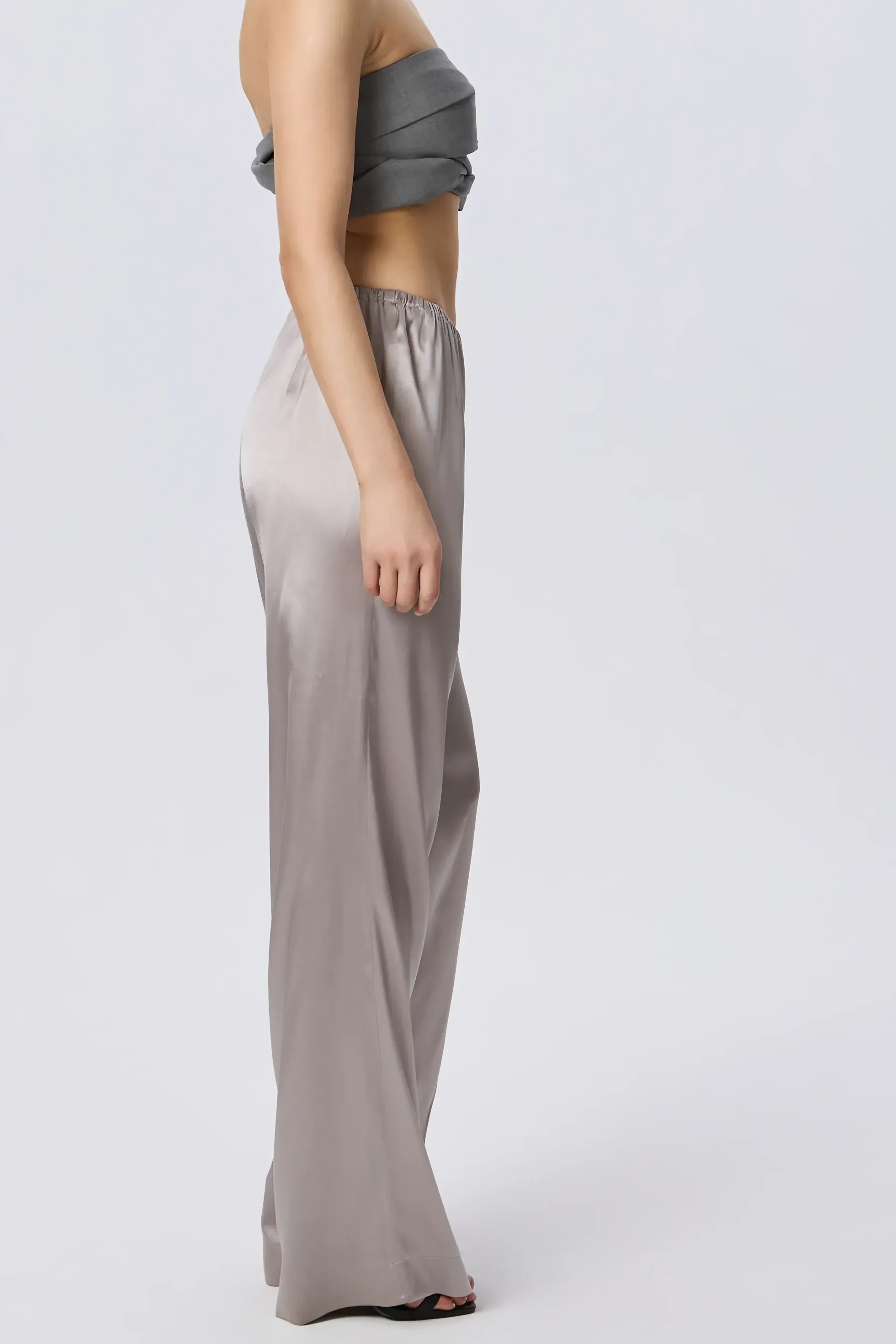 Natural silk pants gray-silver