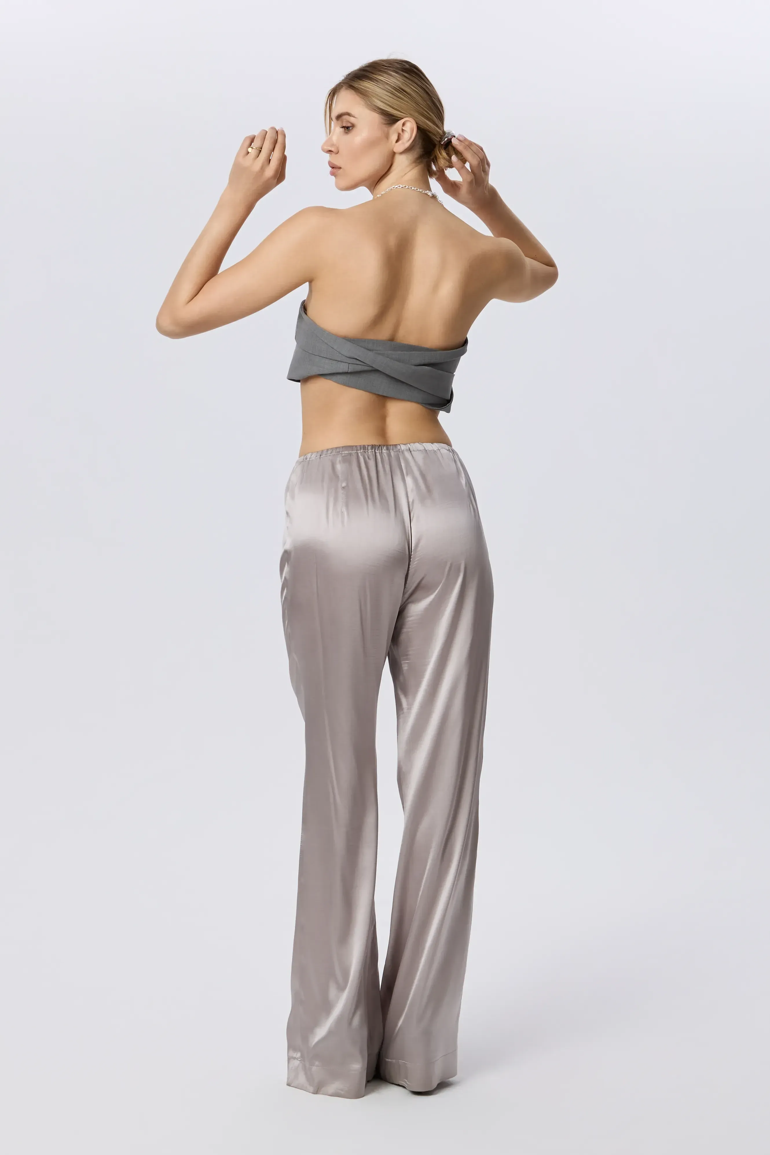 Natural silk pants gray-silver