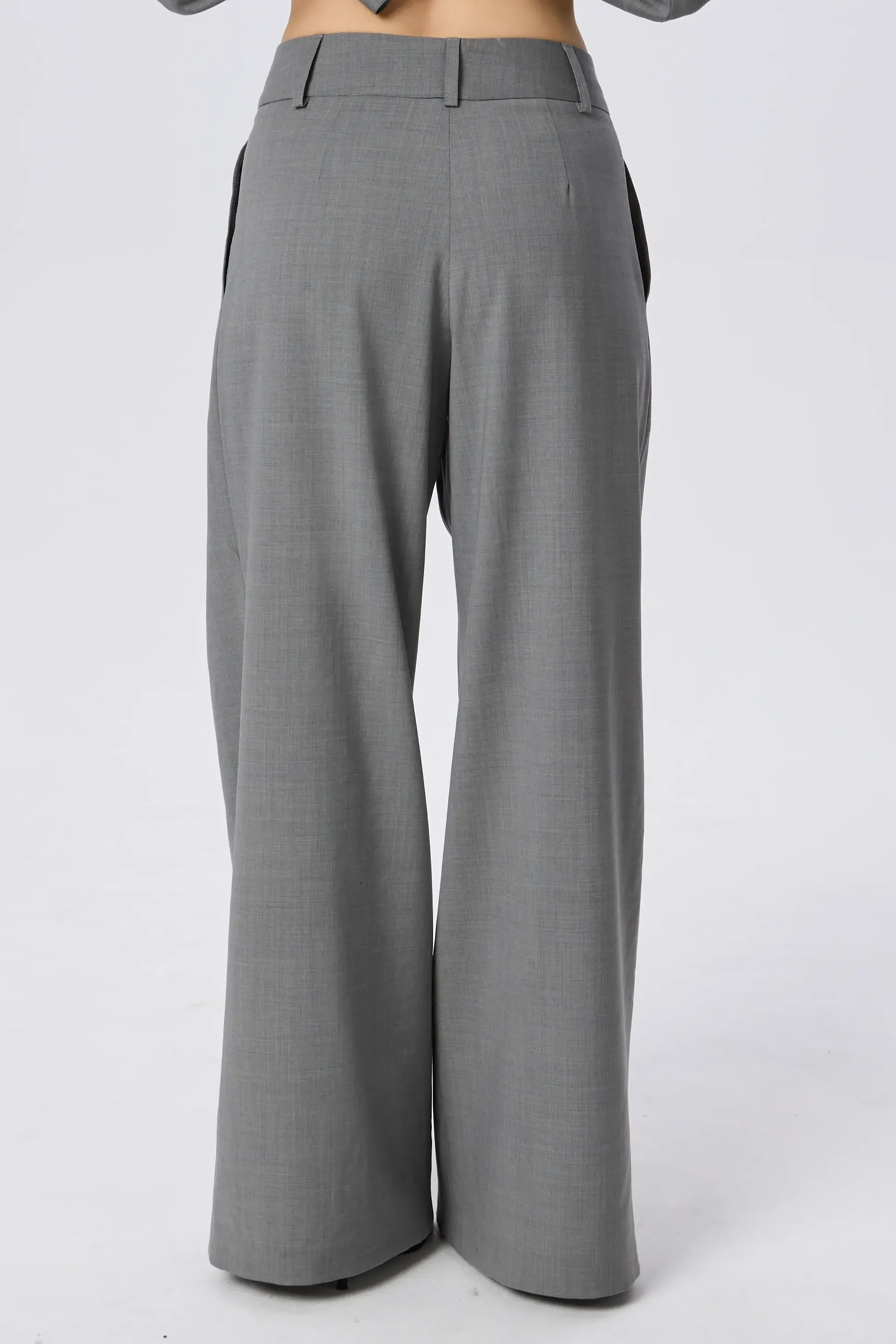 Classic gray pants of fine wool
