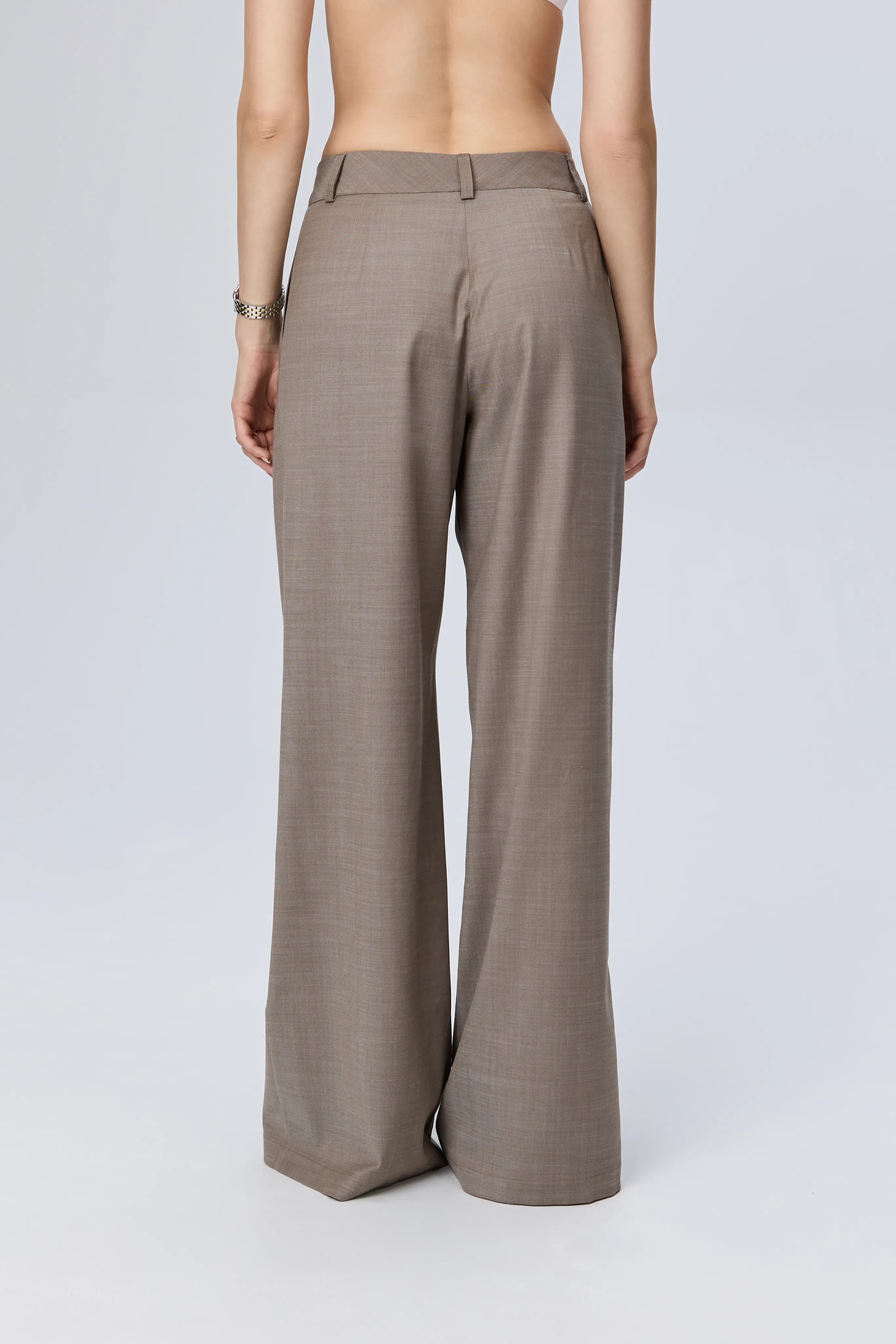 Classic pants with light woolen cut