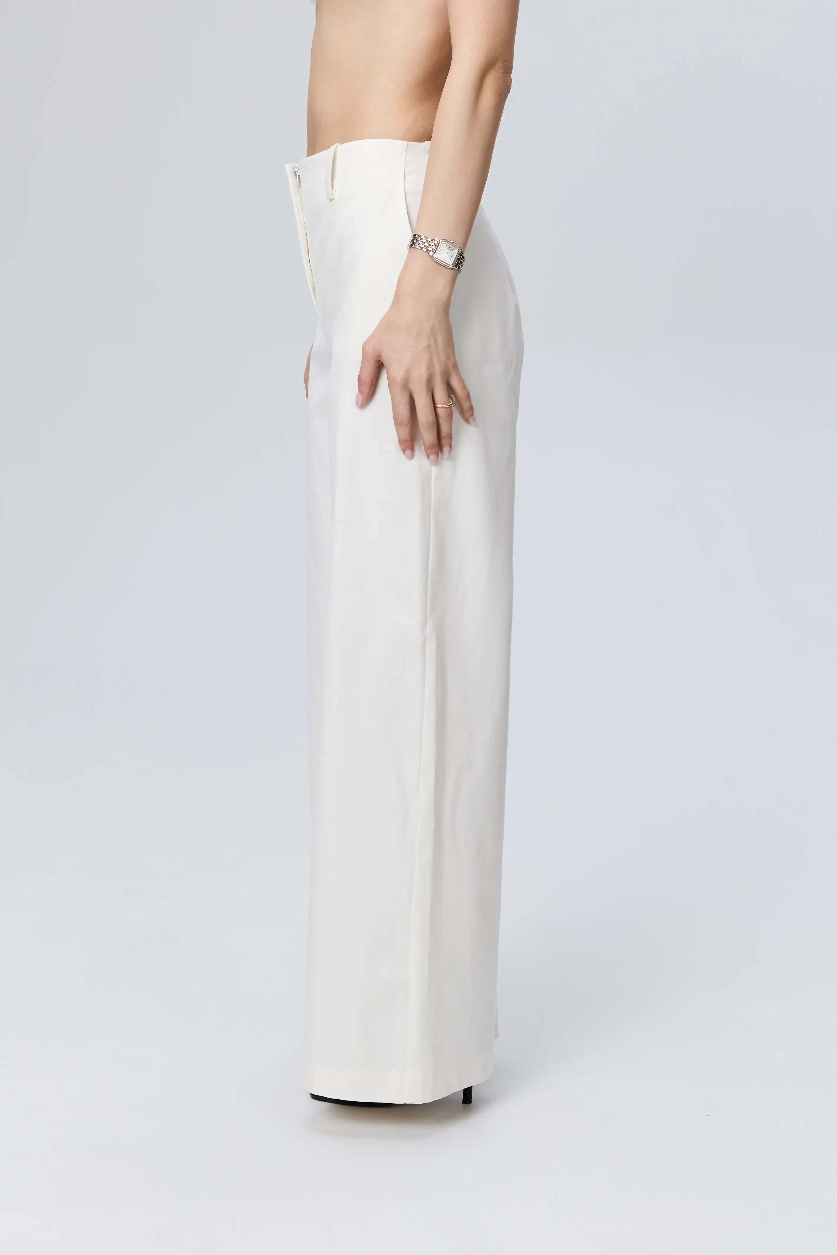 Versatile white cotton pants